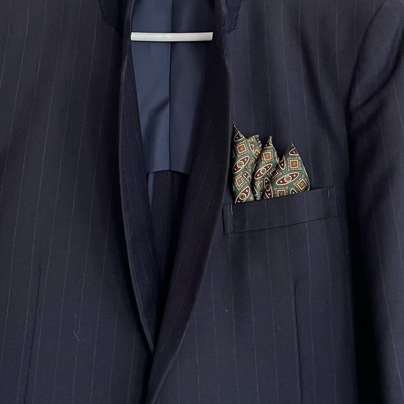 2/$25💙Brand new Vintage 100% Silk Man Pocket Square - Picture 3 of 3